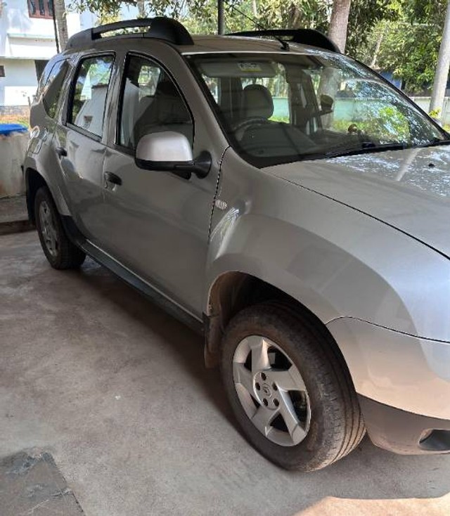 Second-hand 2012 Renault Duster 85PS Diesel RxL for sale in Alappuzha-3
