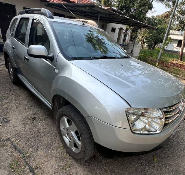 Second-hand 2012 Renault Duster 85PS Diesel RxL for sale in Alappuzha-9