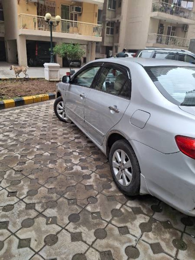 Second-hand 2012 Toyota Corolla Altis G for sale in Ghaziabad-4