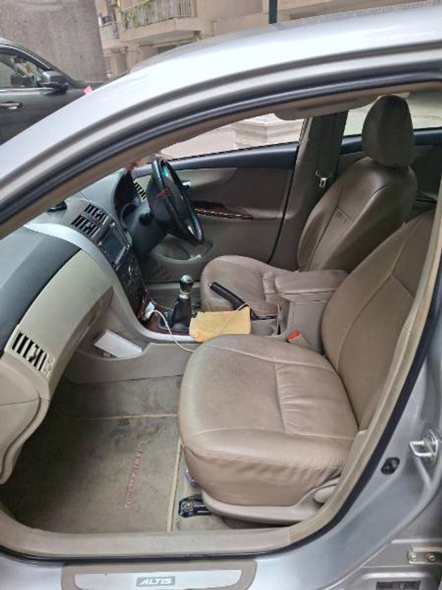 Second-hand 2012 Toyota Corolla Altis G for sale in Ghaziabad-5
