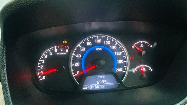 Second-hand 2014 Hyundai Grand i10 Asta Option for sale in Ujjain-5