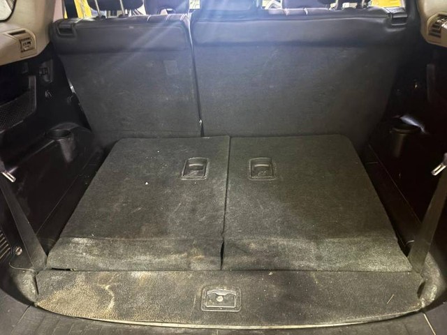 Second-hand 2017 Mahindra XUV500 R W10 FWD for sale in Noida-6