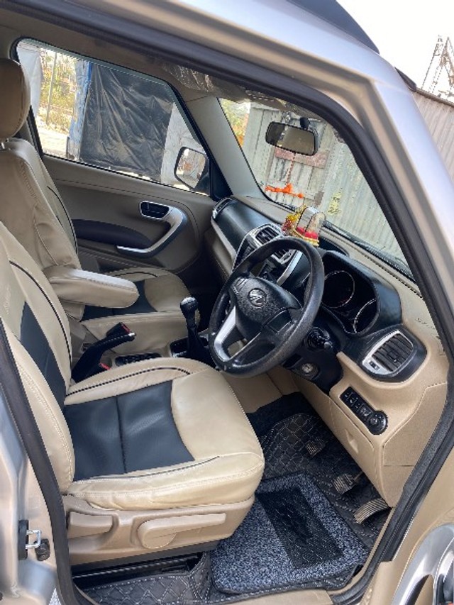 Second-hand 2017 Mahindra TUV 300 T8 for sale in Barabanki-4