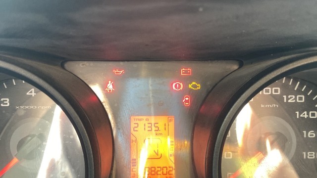 Second-hand 2016 Mahindra TUV 300 T6 Plus for sale in Ghaziabad-4