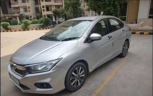 Second-hand 2017 Honda City i DTec V for sale in Mehsana-1