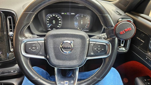 Second-hand 2019 Volvo XC40 D4 R-Design for sale in Ranga reddy-4