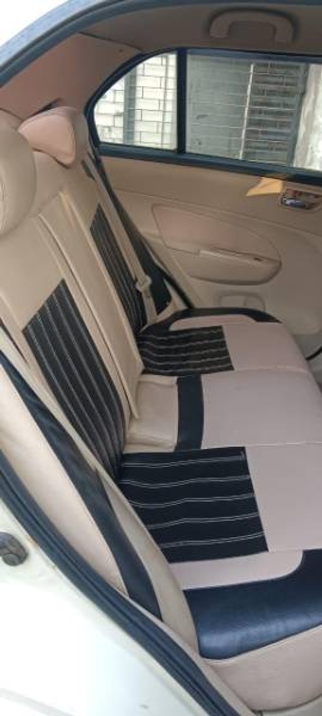 Second-hand 2015 Maruti Suzuki Swift Dzire VDI for sale in Khalilabad-3