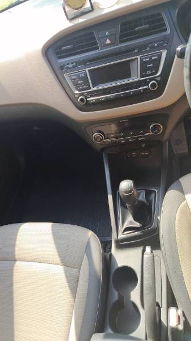 Second-hand 2015 Hyundai i20 Sportz Option 1.2 for sale in Kanchipuram-0