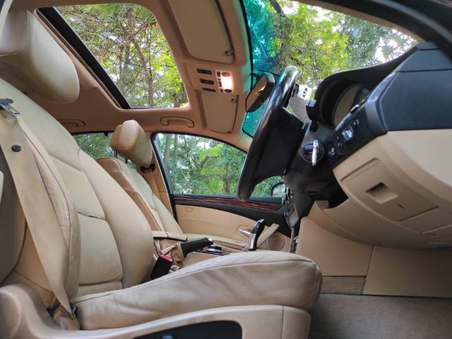 Second-hand 2009 BMW 5 Series 520d for sale in Nagpur-4