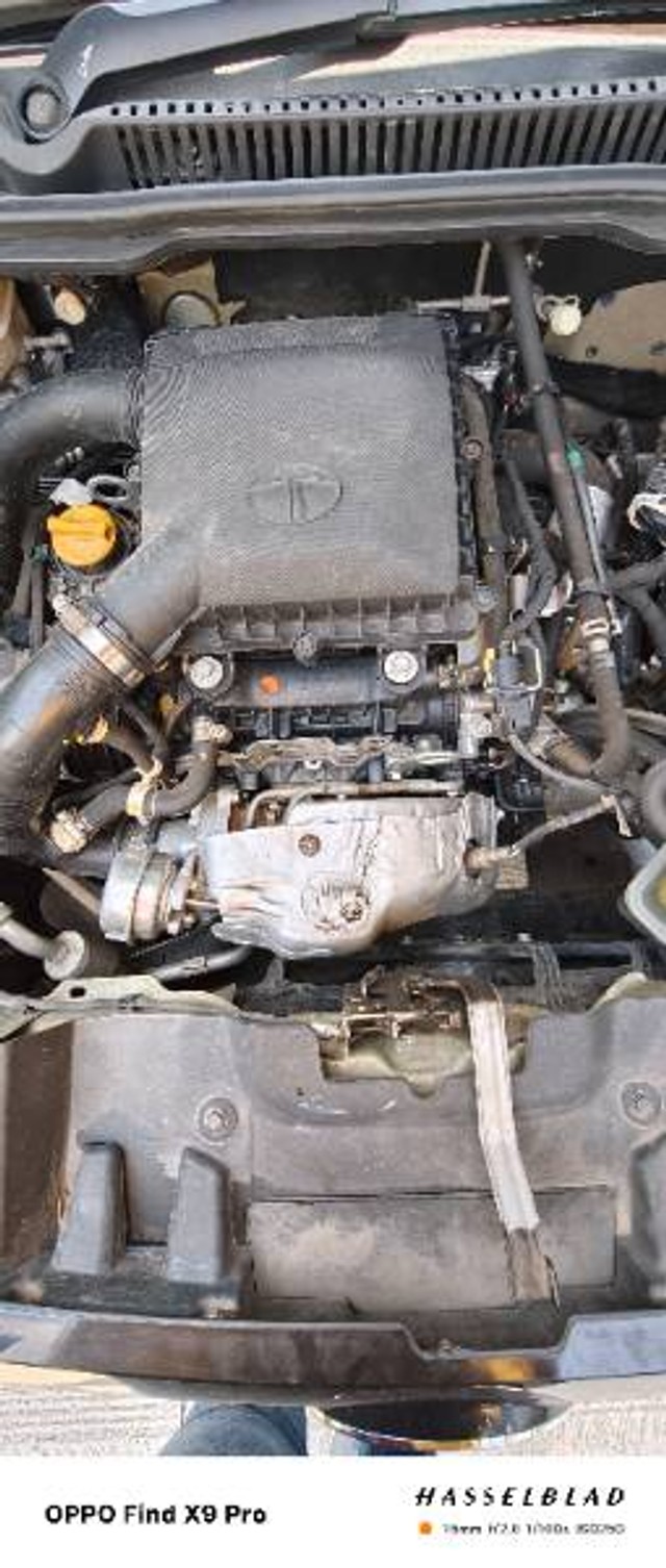 Second-hand 2022 Tata Nexon XZA Plus Kaziranga Edition AMT for sale in Pune-3