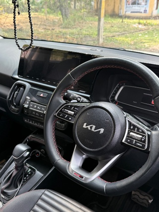 Second-hand 2023 Kia Sonet GTX Plus Turbo DCT for sale in Bhopal-5