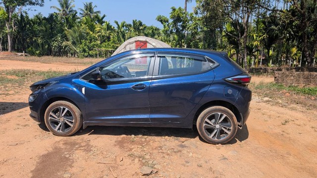 Second-hand 2023 Tata Altroz XZ for sale in Dakshina Kannada-2