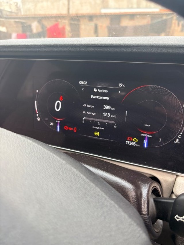 Second-hand 2023 Mahindra XUV700 AX5 5Str for sale in Greater Noida-4