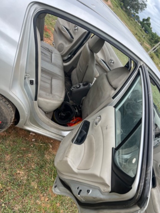 Second-hand 2014 Renault Scala Diesel RxZ for sale in Mysore-6