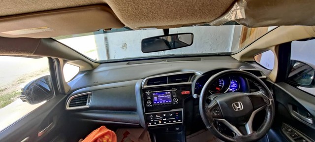 Second-hand 2017 Honda Jazz 1.5 V i DTEC for sale in Tirunelveli-3