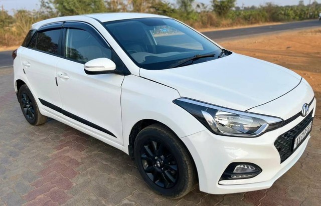 Second-hand 2018 Hyundai i20 1.4 Sportz for sale in Haveri-7