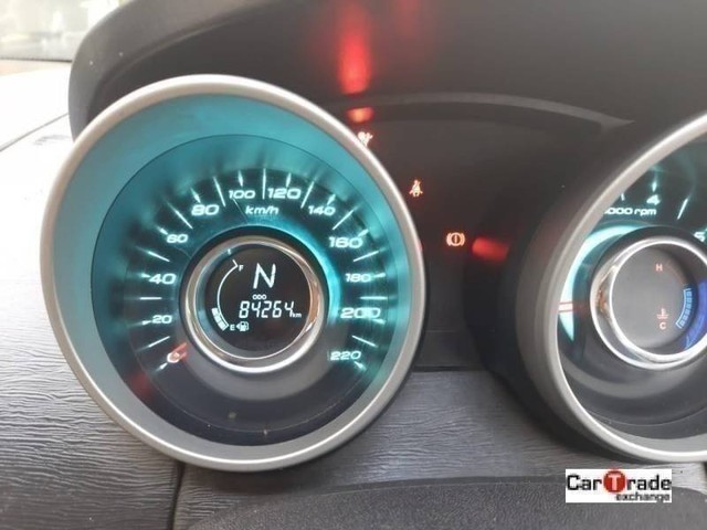 Mahindra XUV500 W6 2WD Second-hand 2016 Mahindra XUV500 W6 2WD for sale in Gandhidham-5