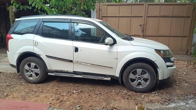 Second-hand 2014 Mahindra XUV500 W8 FWD for sale in Muvattupuzha-1
