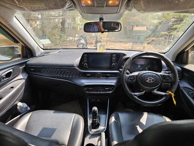 Second-hand 2023 Hyundai i20 Sportz IVT for sale in Pimpri chinchwad-3