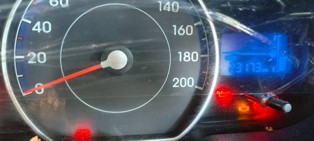 Second-hand 2015 Hyundai i10 Sportz 1.1L for sale in Sonitpur-4