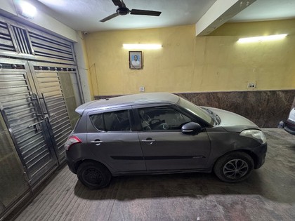 Second-hand 2013 Maruti Suzuki Swift VXI for sale in New Delhi