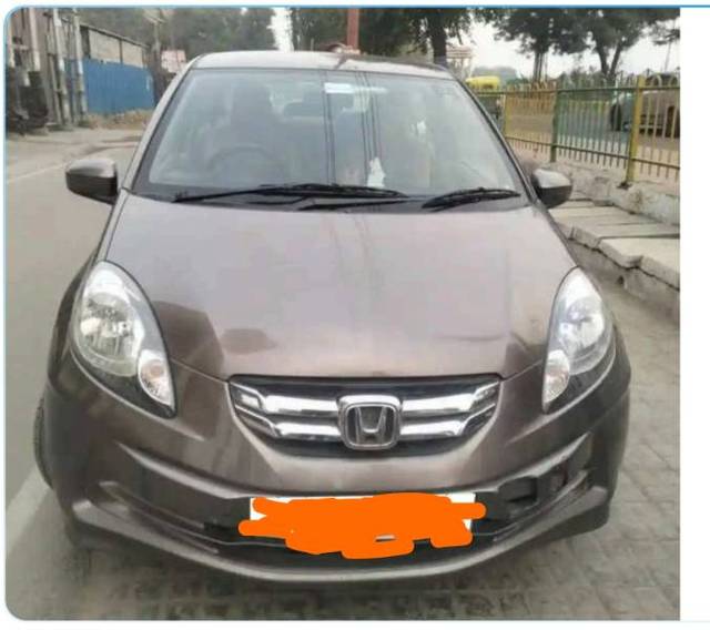 https://images10.gaadi.com/usedgaadi-sellcar/UsedCar/b6ef1625-643f-45fc-9fca-6619e0ff7bc1/ae770187-41c3-4628-8df6-43cde76e8851.jpg?imwidth=6400