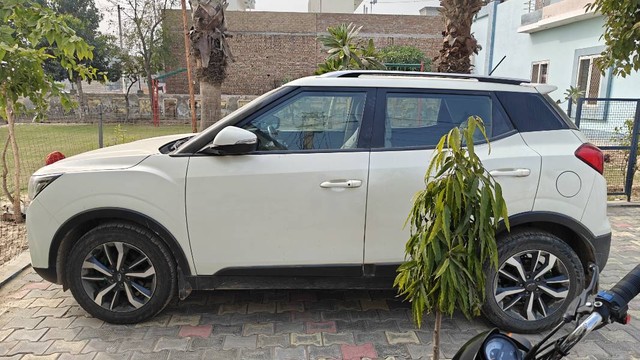 Second-hand 2020 Mahindra XUV300 W8 Option Diesel BSVI for sale in Hanumangarh-1