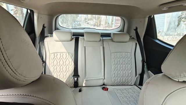 Second-hand 2020 Mahindra XUV300 W8 Option Diesel BSVI for sale in Hanumangarh-3