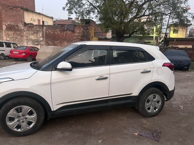 Second-hand 2017 Hyundai Creta 1.4 E Plus CRDi for sale in Meerut-3