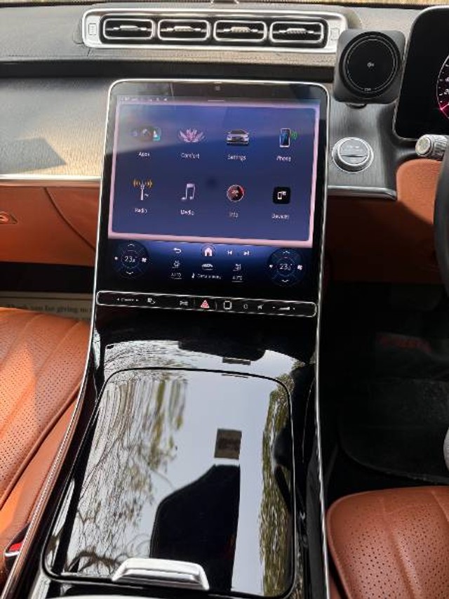 Second-hand 2023 Mercedes-Benz S-Class S450 4Matic for sale in Kolkata-3