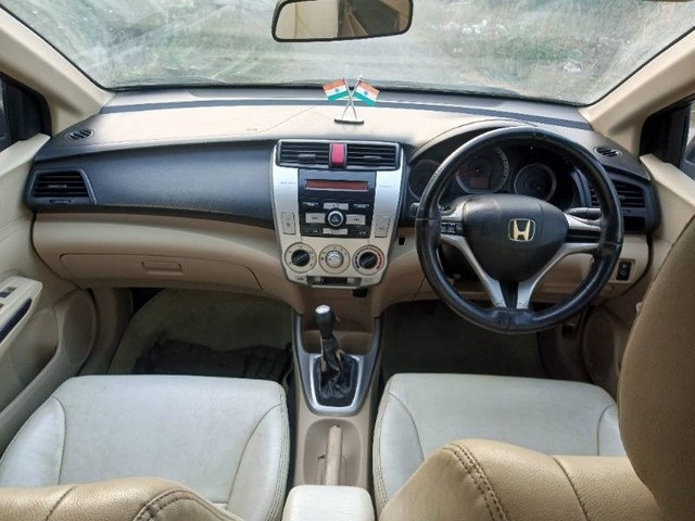 Second-hand 2011 Honda City 1.5 S MT for sale in Akola-5