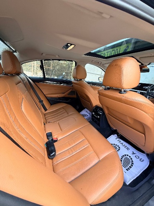 Second-hand 2022 BMW 5 Series 520d Luxury Line for sale in Hyderabad-3