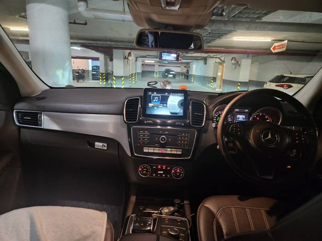 Mercedes-Benz GLS 350d 4MATIC Second-hand 2016 Mercedes-Benz GLS 350d 4MATIC for sale in Mumbai-10