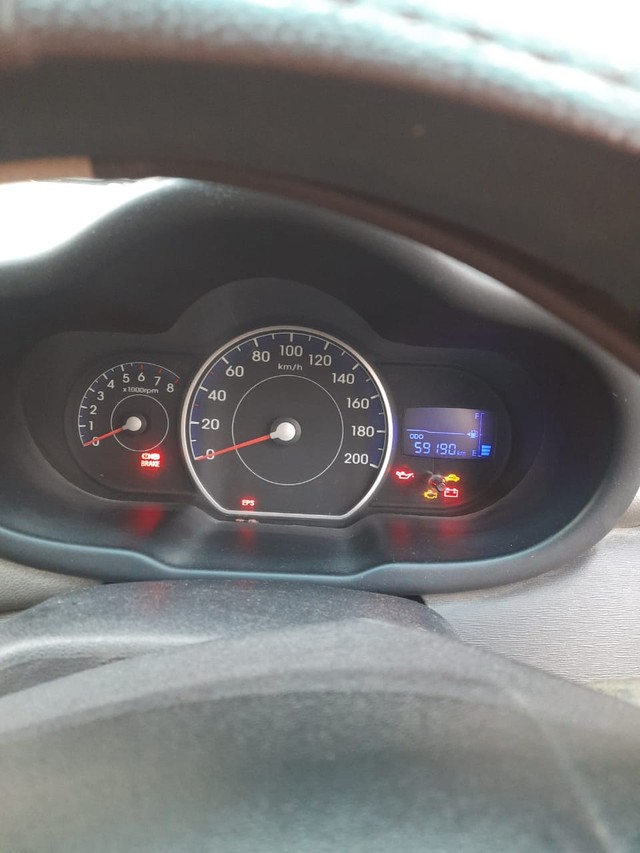 Second-hand 2011 Hyundai i10 Era for sale in Rajkot-3