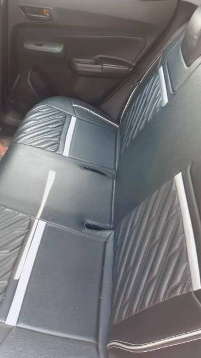 https://images10.gaadi.com/usedgaadi-sellcar/UsedCar/b6fc07c8-f3f4-4580-bdb5-98e72a77f2b5/eb64eb11-150f-46a9-81ad-8df6909d3243.jpg?imwidth=6401