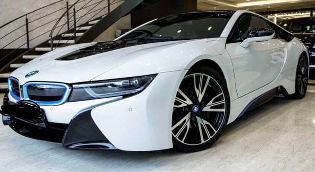 Second-hand 2017 BMW i8 Hybrid for sale in Bhopal-1