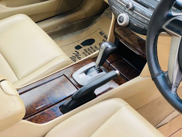 Second-hand 2010 Honda New Accord 2.4 MT for sale in Kangra-8