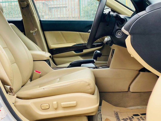 Second-hand 2010 Honda New Accord 2.4 MT for sale in Kangra-3