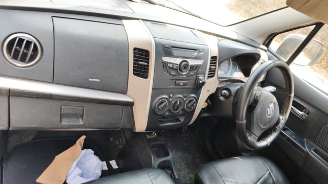 Second-hand 2015 Maruti Suzuki Wagon R Stingray VXI for sale in Raigad-2