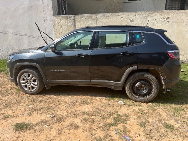 Jeep Compass 2.0 Limited Second-hand 2017 Jeep Compass 2.0 Limited for sale in Gurgaon-1