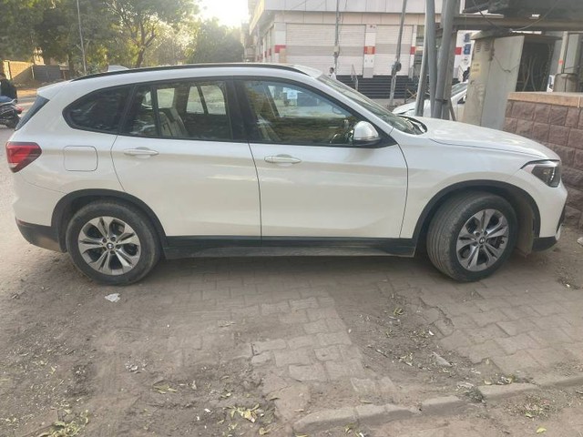 Second-hand 2021 BMW X1 sDrive20i SportX for sale in Agra-1