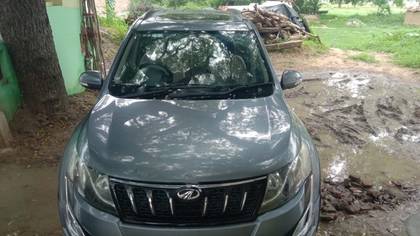 Mahindra XUV500 AT W10 FWD Mahindra XUV500 AT W10 FWD