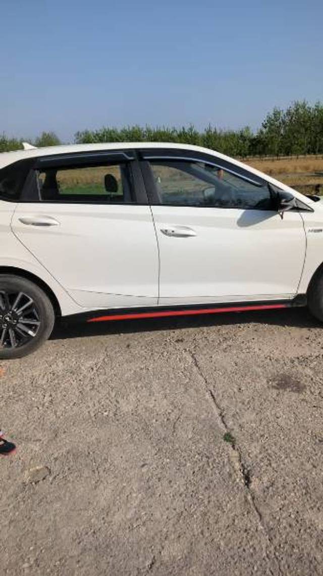 https://images10.gaadi.com/usedgaadi-sellcar/UsedCar/b7197507-7ae0-4cc0-b222-63dc78b9cece/cd77cb74-3fc5-4942-b997-ae38e9e4db22.jpg?imwidth=6401