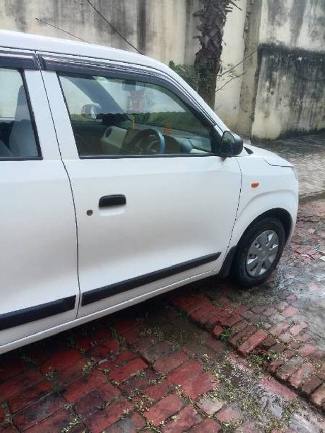 https://images10.gaadi.com/usedgaadi-sellcar/UsedCar/b7197ce5-e206-46f2-b104-eaa5199653db/691a87b8-cdc2-4faf-91f7-f2ef3dbcb62a.jpg?imwidth=6401