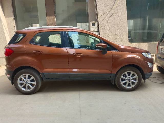 https://images10.gaadi.com/usedgaadi-sellcar/UsedCar/b7517d21-945c-4cec-93b9-c08d6a835d38/4e2ca091-700b-49b6-8458-7a9ea5bb7ddd.jpg?imwidth=6401