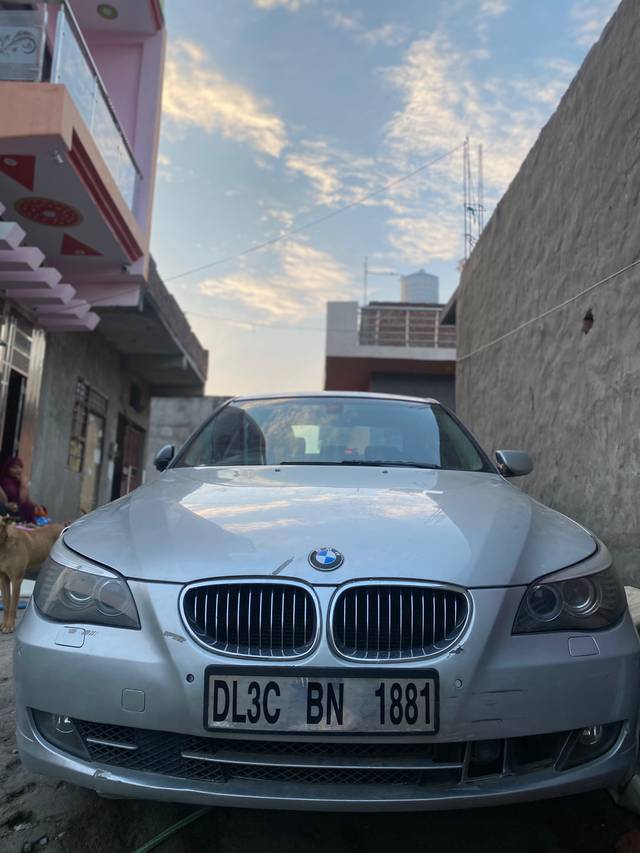 https://images10.gaadi.com/usedgaadi-sellcar/UsedCar/b7852a62-87ae-43b1-96a4-f31ef7470d1f/e09c036b-86f7-4aca-b354-0ce9334b96b4.jpeg?imwidth=6400