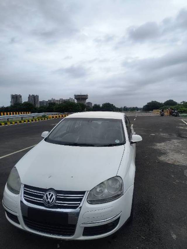 https://images10.gaadi.com/usedgaadi-sellcar/UsedCar/b793f045-f797-47a1-bad2-e16aad7afa9b/89460f4d-9948-4645-afb3-6d77e4293623.jpg?imwidth=6400