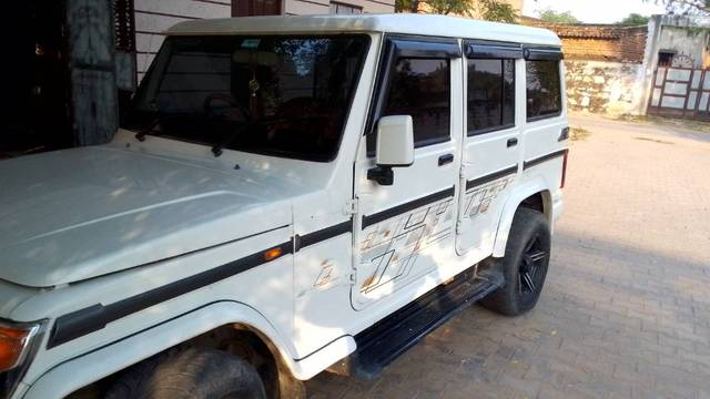 https://images10.gaadi.com/usedgaadi-sellcar/UsedCar/b798345a-d382-4360-aa3a-840ecf8614fa/07c726d7-82b4-4293-99e9-ee7926111e44.jpeg?imwidth=6400
