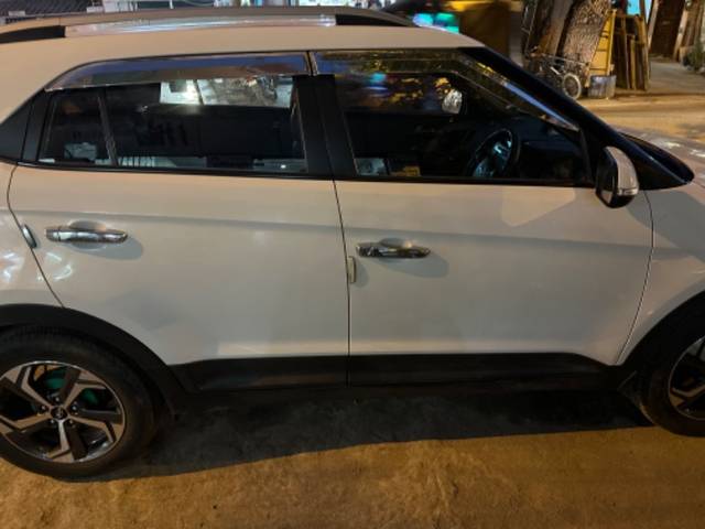 https://images10.gaadi.com/usedgaadi-sellcar/UsedCar/b7bc914e-2c3b-412f-8045-ad920431daa4/d5ce8098-2679-42ee-9df4-25e50f05bf83.jpeg?imwidth=6401