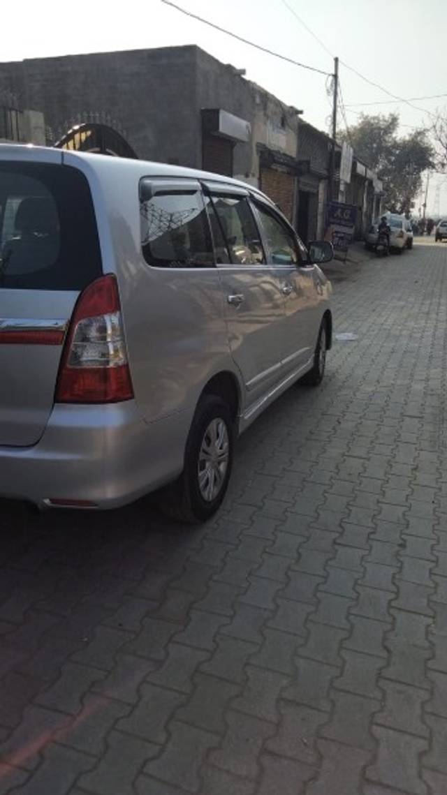 https://images10.gaadi.com/usedgaadi-sellcar/UsedCar/b811d61d-3411-4394-bdef-1228b3f1fa19/f8a1ecfb-e038-4df2-8666-3f4bbf05c6fd.jpeg?imwidth=6401